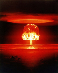 Ein Test einer Atombombe auf dem Bikini-Atoll 1954 Ein Test einer Atombombe auf dem Bikini-Atoll 1954